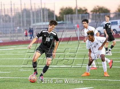 Thumbnail 3 in Hamilton vs. Highland (AIA D1 Semifinal)  photogallery.