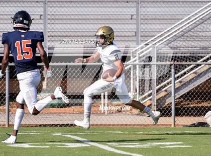 Thumbnail 3 in Spartanburg vs Chapman (The Greer Gridiron Classic) photogallery.