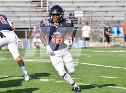 Thumbnail 1 in Spartanburg vs Chapman (The Greer Gridiron Classic) photogallery.