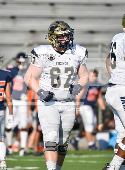 Thumbnail 1 in Spartanburg vs Chapman (The Greer Gridiron Classic) photogallery.