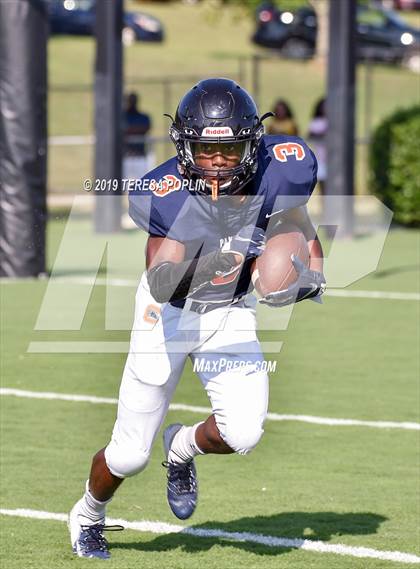 Thumbnail 3 in Spartanburg vs Chapman (The Greer Gridiron Classic) photogallery.