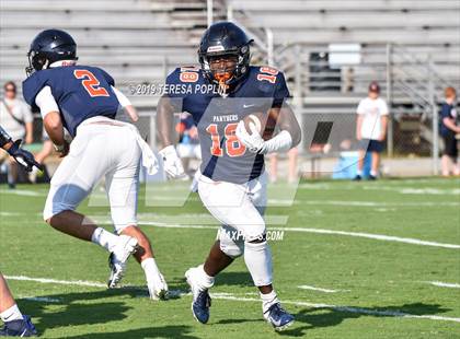 Thumbnail 3 in Spartanburg vs Chapman (The Greer Gridiron Classic) photogallery.
