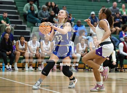 Thumbnail 2 in Columbia Central vs. Brentwood (TSSAA Region 6-4A Semifinal) photogallery.