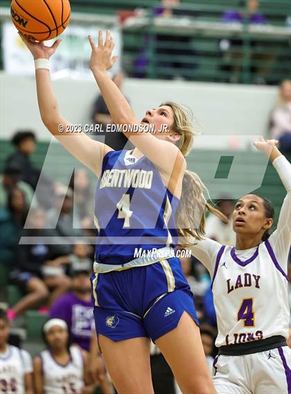 Thumbnail 3 in Columbia Central vs. Brentwood (TSSAA Region 6-4A Semifinal) photogallery.