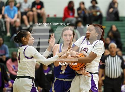 Thumbnail 3 in Columbia Central vs. Brentwood (TSSAA Region 6-4A Semifinal) photogallery.