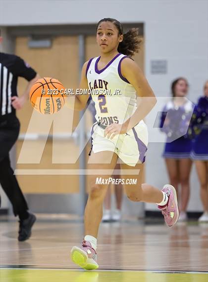 Thumbnail 1 in Columbia Central vs. Brentwood (TSSAA Region 6-4A Semifinal) photogallery.