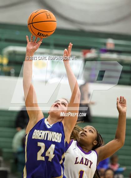 Thumbnail 1 in Columbia Central vs. Brentwood (TSSAA Region 6-4A Semifinal) photogallery.
