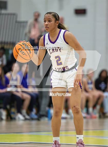 Thumbnail 2 in Columbia Central vs. Brentwood (TSSAA Region 6-4A Semifinal) photogallery.
