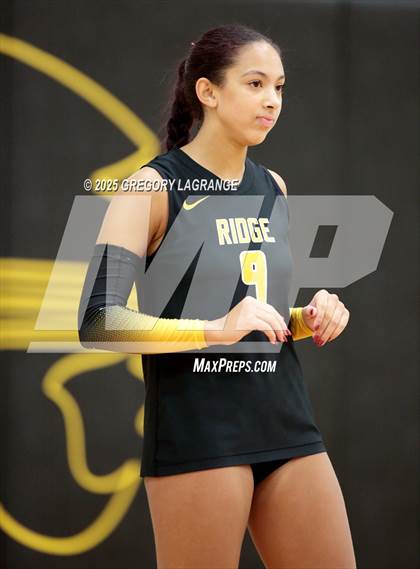 Thumbnail 3 in Richland vs Fossil Ridge photogallery.