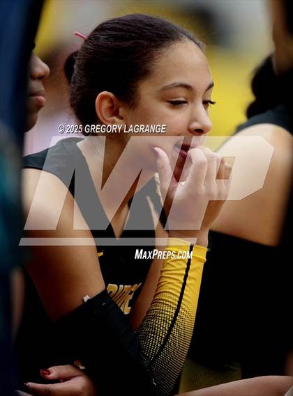 Thumbnail 3 in Richland vs Fossil Ridge photogallery.
