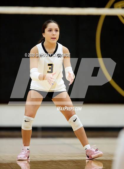 Thumbnail 3 in Richland vs Fossil Ridge photogallery.