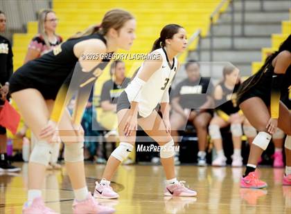 Thumbnail 1 in Richland vs Fossil Ridge photogallery.