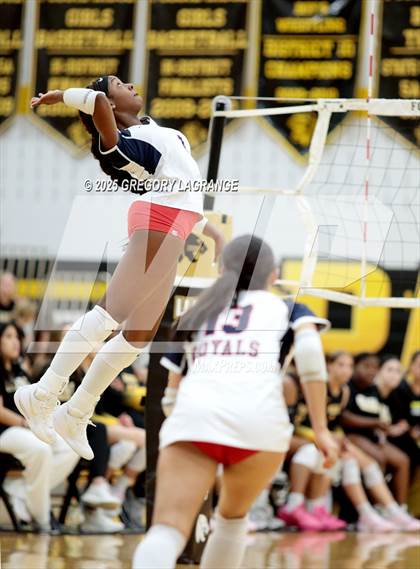 Thumbnail 3 in Richland vs Fossil Ridge photogallery.
