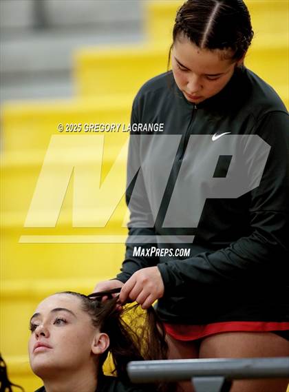 Thumbnail 2 in Richland vs Fossil Ridge photogallery.