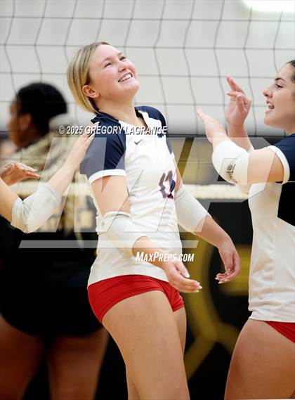 Thumbnail 2 in Richland vs Fossil Ridge photogallery.