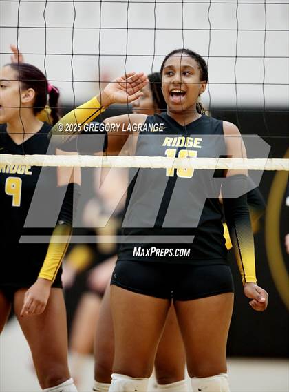 Thumbnail 1 in Richland vs Fossil Ridge photogallery.