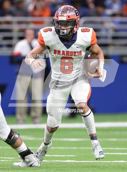 Thumbnail 1 in Westlake vs Brandeis (UIL 6A Quarterfinal Playoff) photogallery.