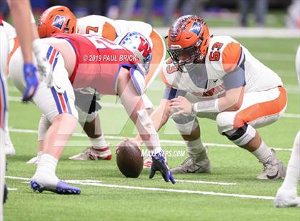 Thumbnail 3 in Westlake vs Brandeis (UIL 6A Quarterfinal Playoff) photogallery.
