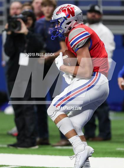Thumbnail 1 in Westlake vs Brandeis (UIL 6A Quarterfinal Playoff) photogallery.