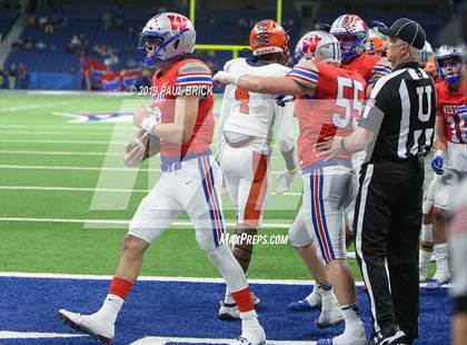 Thumbnail 1 in Westlake vs Brandeis (UIL 6A Quarterfinal Playoff) photogallery.