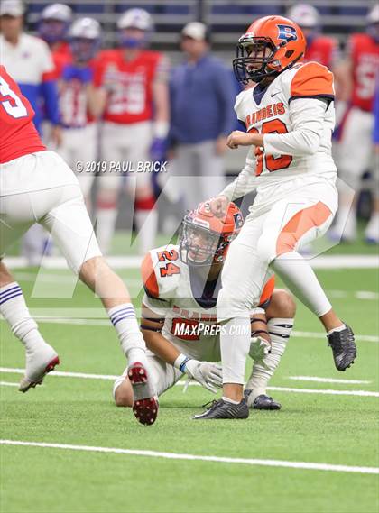 Thumbnail 3 in Westlake vs Brandeis (UIL 6A Quarterfinal Playoff) photogallery.