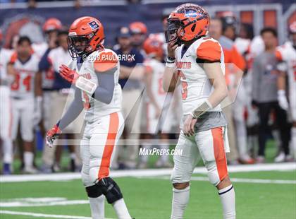 Thumbnail 1 in Westlake vs Brandeis (UIL 6A Quarterfinal Playoff) photogallery.
