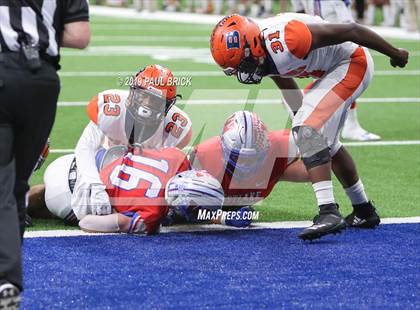 Thumbnail 2 in Westlake vs Brandeis (UIL 6A Quarterfinal Playoff) photogallery.
