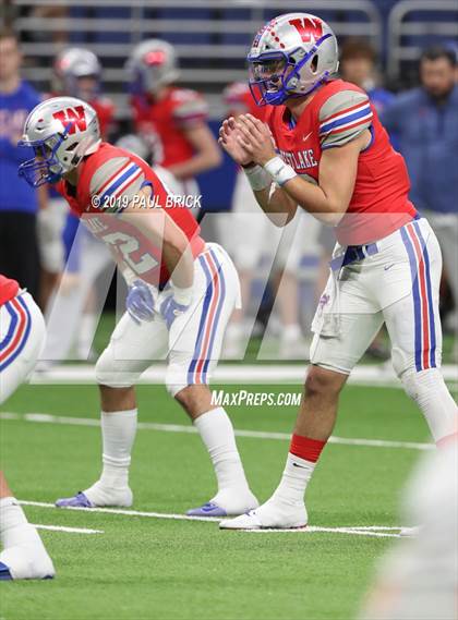 Thumbnail 3 in Westlake vs Brandeis (UIL 6A Quarterfinal Playoff) photogallery.