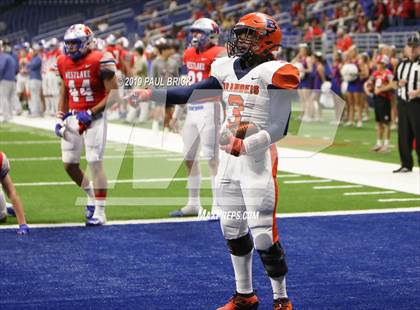 Thumbnail 3 in Westlake vs Brandeis (UIL 6A Quarterfinal Playoff) photogallery.