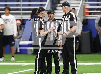 Thumbnail 1 in Westlake vs Brandeis (UIL 6A Quarterfinal Playoff) photogallery.