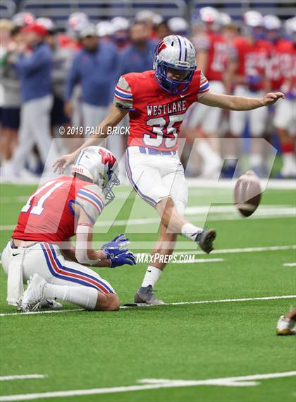 Thumbnail 2 in Westlake vs Brandeis (UIL 6A Quarterfinal Playoff) photogallery.