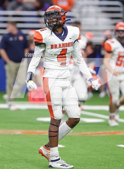 Thumbnail 3 in Westlake vs Brandeis (UIL 6A Quarterfinal Playoff) photogallery.
