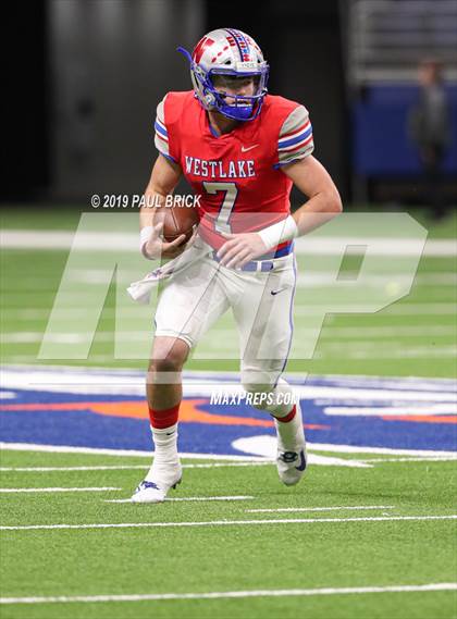 Thumbnail 3 in Westlake vs Brandeis (UIL 6A Quarterfinal Playoff) photogallery.