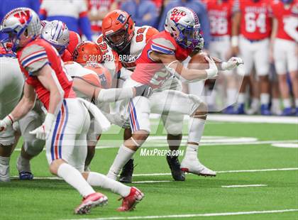 Thumbnail 1 in Westlake vs Brandeis (UIL 6A Quarterfinal Playoff) photogallery.