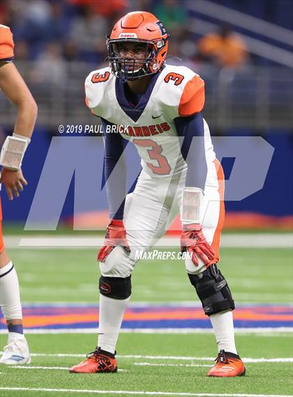 Thumbnail 1 in Westlake vs Brandeis (UIL 6A Quarterfinal Playoff) photogallery.