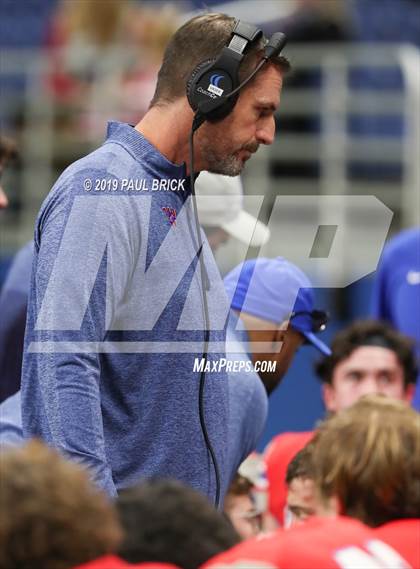 Thumbnail 2 in Westlake vs Brandeis (UIL 6A Quarterfinal Playoff) photogallery.