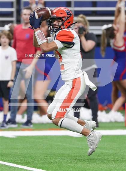 Thumbnail 1 in Westlake vs Brandeis (UIL 6A Quarterfinal Playoff) photogallery.