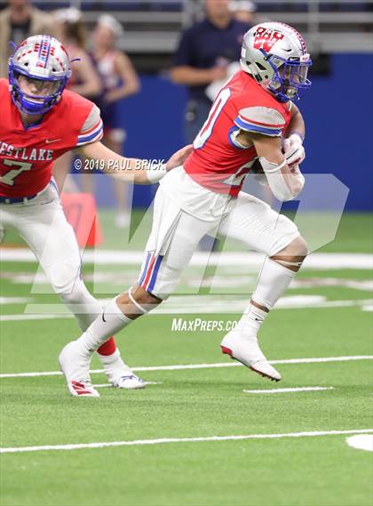 Thumbnail 3 in Westlake vs Brandeis (UIL 6A Quarterfinal Playoff) photogallery.