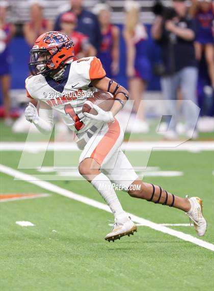 Thumbnail 2 in Westlake vs Brandeis (UIL 6A Quarterfinal Playoff) photogallery.