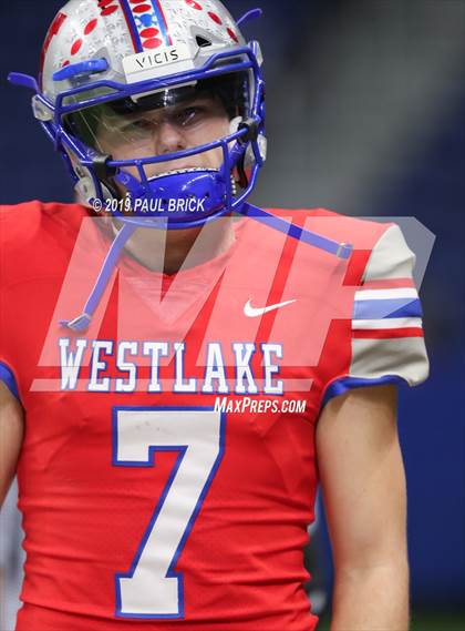 Thumbnail 3 in Westlake vs Brandeis (UIL 6A Quarterfinal Playoff) photogallery.