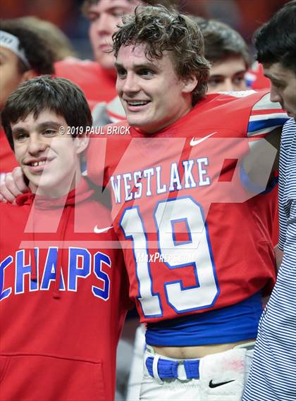 Thumbnail 2 in Westlake vs Brandeis (UIL 6A Quarterfinal Playoff) photogallery.