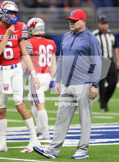 Thumbnail 2 in Westlake vs Brandeis (UIL 6A Quarterfinal Playoff) photogallery.