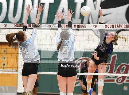 Thumbnail 3 in Phoenix Country Day vs. Horizon Honors (AIA 2A Semifinal) photogallery.