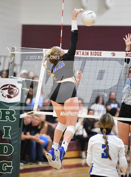 Thumbnail 1 in Phoenix Country Day vs. Horizon Honors (AIA 2A Semifinal) photogallery.