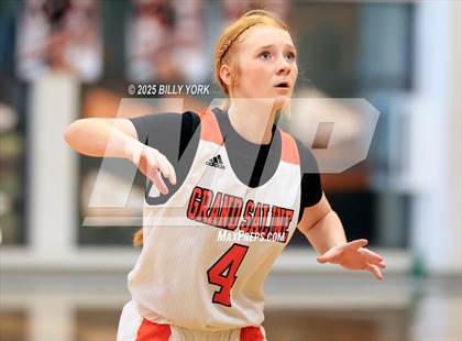 Thumbnail 2 in Grand Saline vs Eustace photogallery.