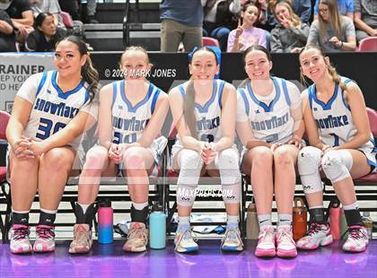 Thumbnail 2 in Chinle vs. Snowflake (AIA 3A Quarterfinal) photogallery.