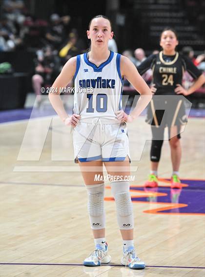 Thumbnail 1 in Chinle vs. Snowflake (AIA 3A Quarterfinal) photogallery.