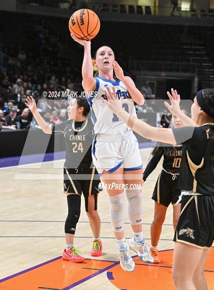 Thumbnail 2 in Chinle vs. Snowflake (AIA 3A Quarterfinal) photogallery.