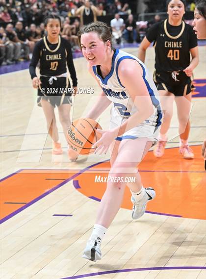 Thumbnail 1 in Chinle vs. Snowflake (AIA 3A Quarterfinal) photogallery.