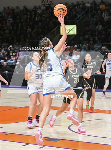 Thumbnail 1 in Chinle vs. Snowflake (AIA 3A Quarterfinal) photogallery.